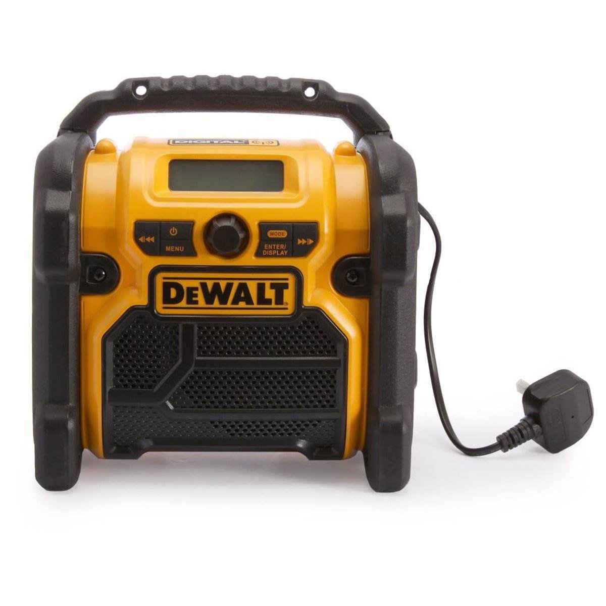 DeWalt T4TKIT-1083 18V 18-Piece Cordless Combo Kit – 5 x Batteries & Charger