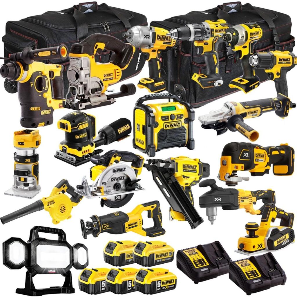 DeWalt T4TKIT-1315 18V 18-Piece Cordless Combo Kit – 5 x Batteries & Charger