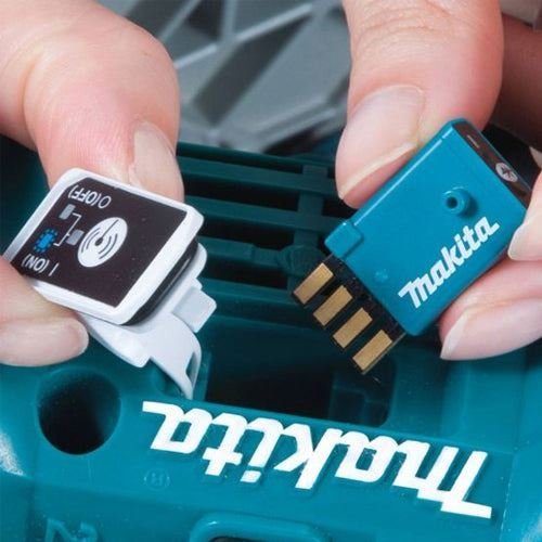 Makita DSP601ZJU 36V Brushless AWS Plunge Saw – Body Only, 2 x Guide Rails, Clamps & Blade